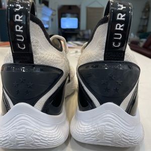 Men’s UA Curry Flow Basketball Shoes